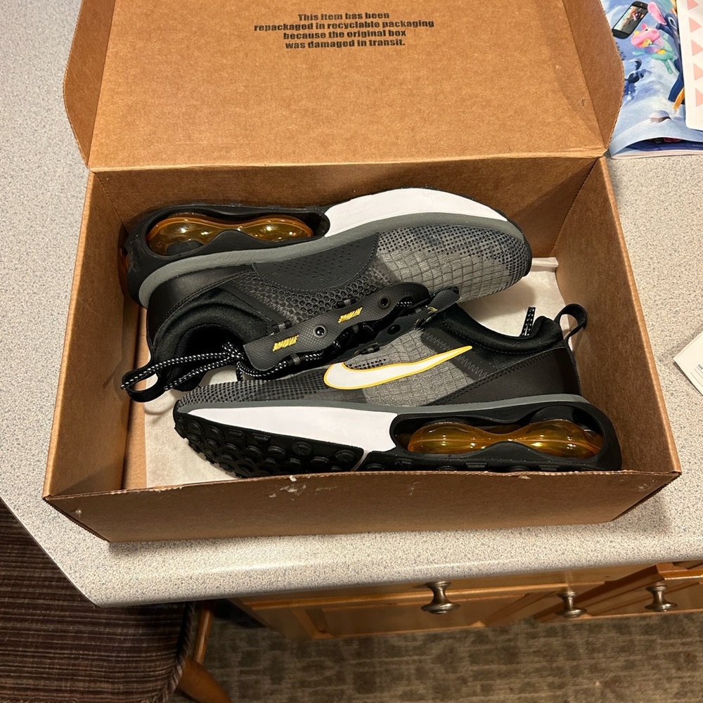 Nike Black and Yellow Athletic Shoes